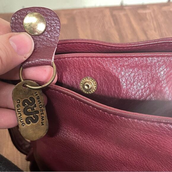 SAS Genuine Soft burgundy Red Leather Slouchy Crossbody Large Bag Purse‎ - Picture 8 of 9
